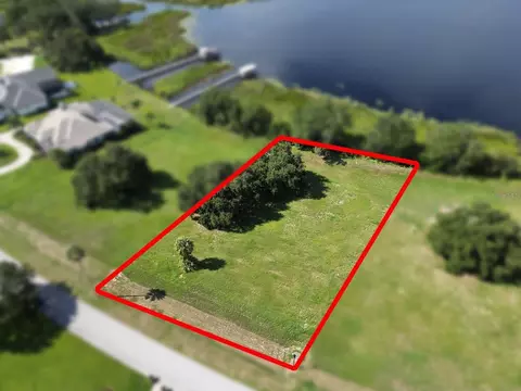 royal palm drive, Groveland, FL 34736