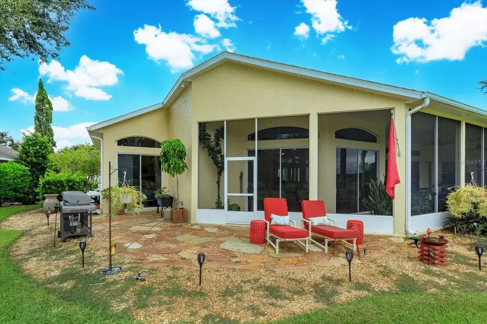 Exterior - 4802 Glen Coe St, Leesburg, FL 34748 photo 6 of 10