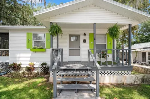 310 W Dampier St, Inverness, FL 34450