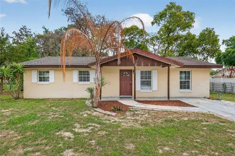 705 Mike Ave, Fruitland Park, FL 34731