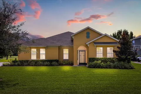 30302 Island Club Dr, Tavares, FL 32778