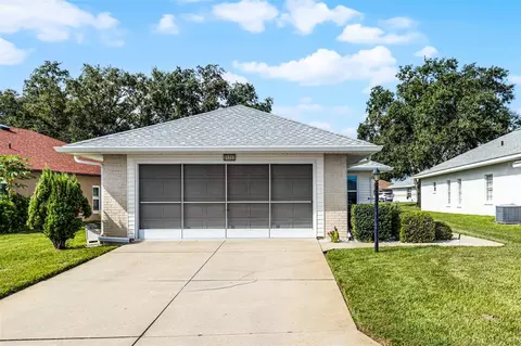 21737 King John St, Leesburg, FL 34748