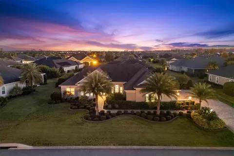 842 Oakwood St, The Villages, FL 32163