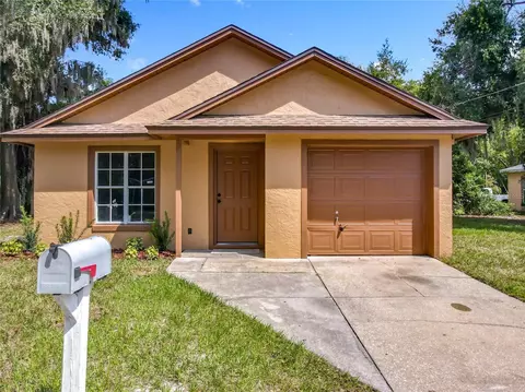 403 Hawkins Ln, Eustis, FL 32726 photo 1