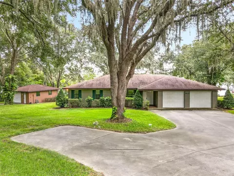 18132 Tuckaway Ln, Umatilla, FL 32784