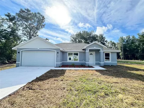 35 Bay Place Crse, Ocklawaha, FL 32179