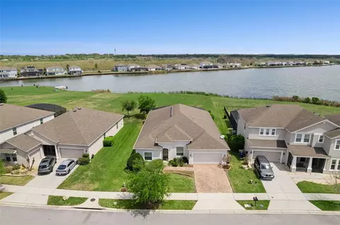 313 Blue Cypress Dr, Groveland, FL 34736