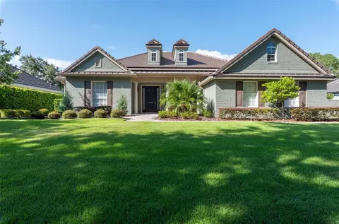 25605 Hawks Run Ln, Sorrento, FL 32776