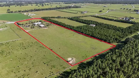 9722 NW 26th St, Wildwood, FL 34785