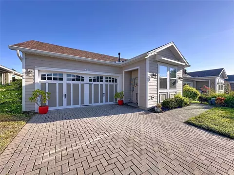 373 Alcove Dr, Groveland, FL 34736