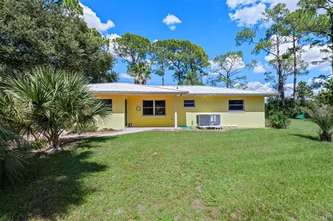37451 Beach Dr, Umatilla, FL 32784