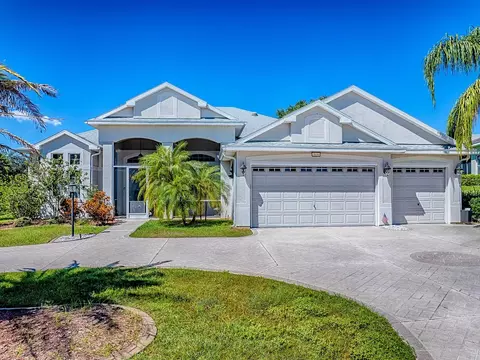 5656 Bounty Cir, Tavares, FL 32778