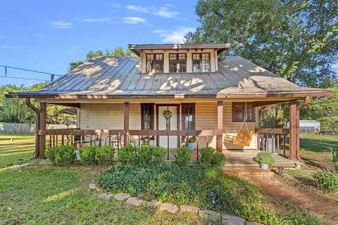208 N Main Ave, Minneola, FL 34715