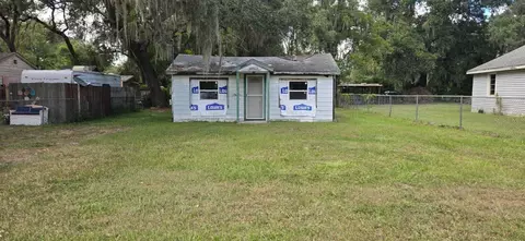 16123 3rd St, Umatilla, FL 32784 photo 1