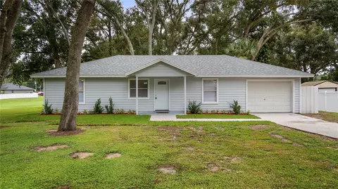 114 W Osceola Ct, Minneola, FL 34715