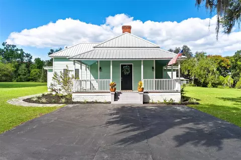 229 W Mcclendon St, Lady Lake, FL 32159