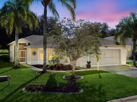 20700 Queen Alexandra Dr, Leesburg, FL 34748