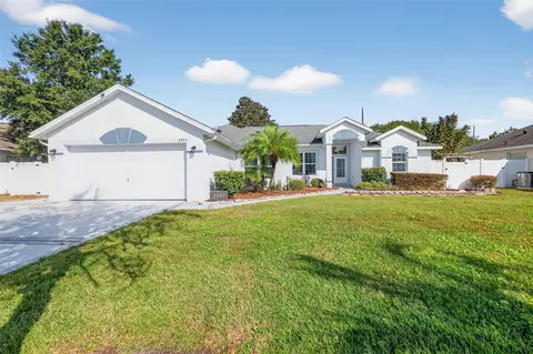 2993 W Beaumont Ln, Eustis, FL 32736