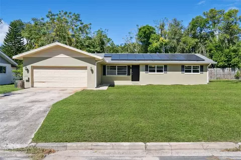 1120 W Magnolia St, Clermont, FL 34711