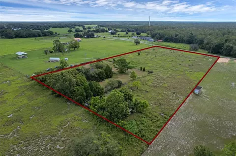 2920 Periwinkle Dr, Groveland, FL 34736