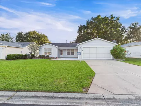 2517 Privada Dr, The Villages, FL 32162
