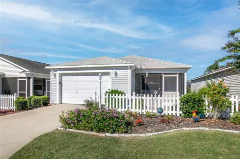 3374 Castlegate Ct, The Villages, FL 32163