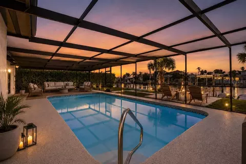 5524 Leeward Ln, New Port Richey, FL 34652