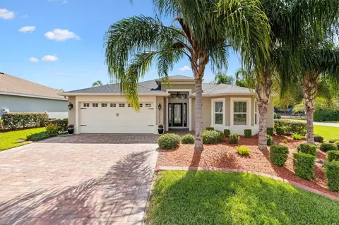 10404 Silver Maple Ave, Oxford, FL 34484