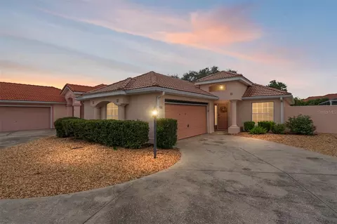 906 Santa Anna Ln, The Villages, FL 32159