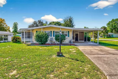 1035 Lake Dr, Grand Island, FL 32735