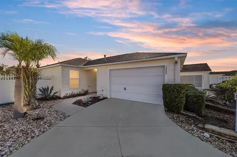 17773 SE 91st Freedom Ct, The Villages, FL 32162