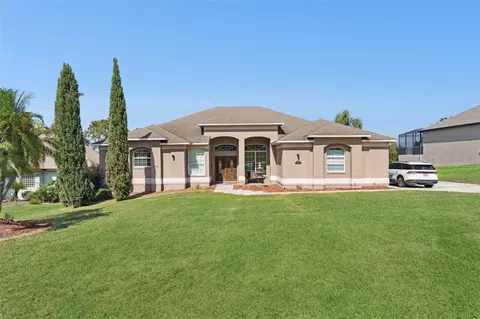 12736 Lake Ridge Cir, Clermont, FL 34711