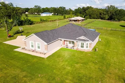 17401 SE 150th Avenue Rd, Weirsdale, FL 32195
