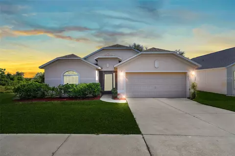 1045 Bluegrass Dr, Groveland, FL 34736