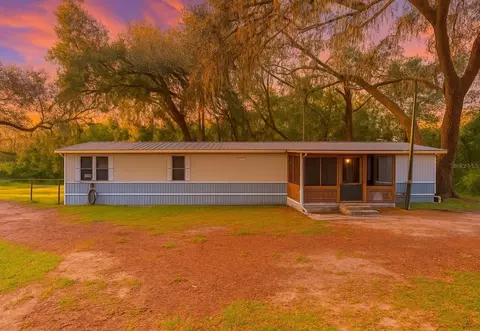 20072 SE 155th Pl, Umatilla, FL 32784