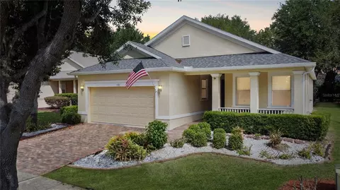 133 Crepe Myrtle Dr, Groveland, FL 34736