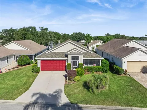 24914 Cranes Roost Cir, Leesburg, FL 34748