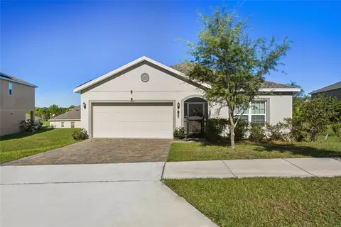 209 Luxmore Rd, Groveland, FL 34736