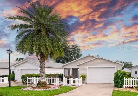 2913 Barboza Dr, The Villages, FL 32162