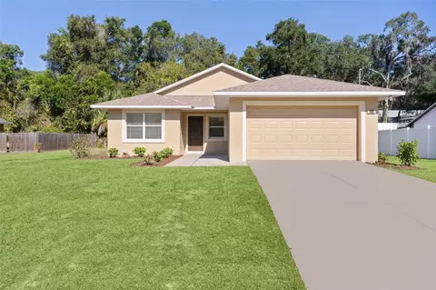 323 W Lady Lake Blvd, Lady Lake, FL 32159