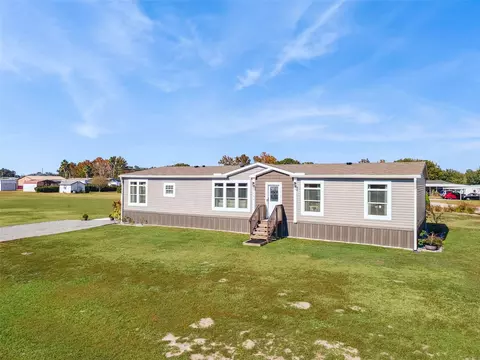1193 NW 12th Ln, Lake Panasoffkee, FL 33538