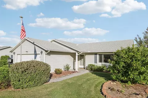 26209 Newcombe Cir, Leesburg, FL 34748