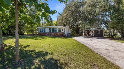 172 S Virginia Ave, Center Hill, FL 33514