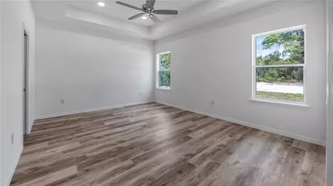 Bedroom - 40407 W 8th Ave, Umatilla, FL 32784 photo 1 of 4
