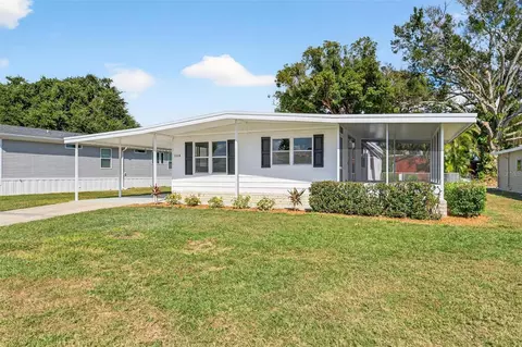 1114 Elkhart Cir, Tavares, FL 32778