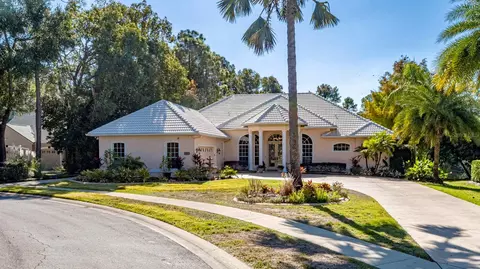 5061 Greenbriar Trl, Mount Dora, FL 32757