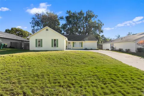 1720 Cobble Ln, Mount Dora, FL 32757