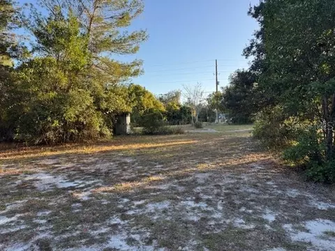 45848 Deer St, Paisley, FL 32767