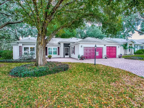 25348 Crestwater Dr, Leesburg, FL 34748