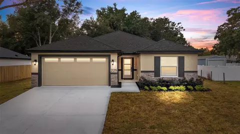 225 Hillside Ave, Umatilla, FL 32784